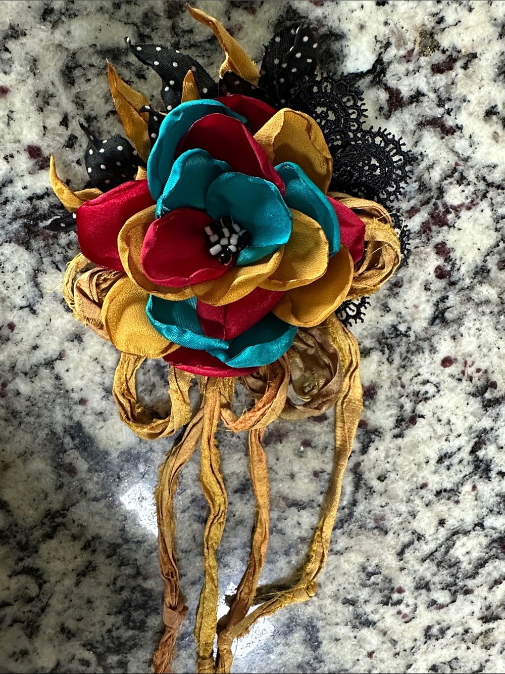 Flower pin - Picture 3 of 3